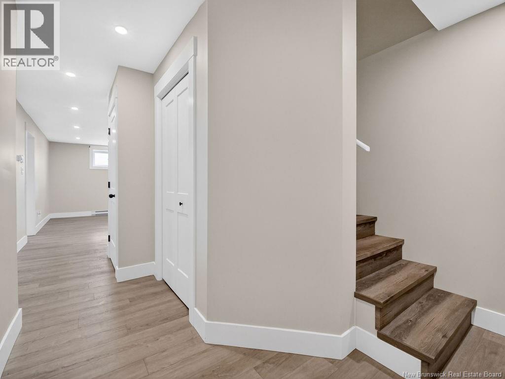 88 MacIntosh Boulevard - 34