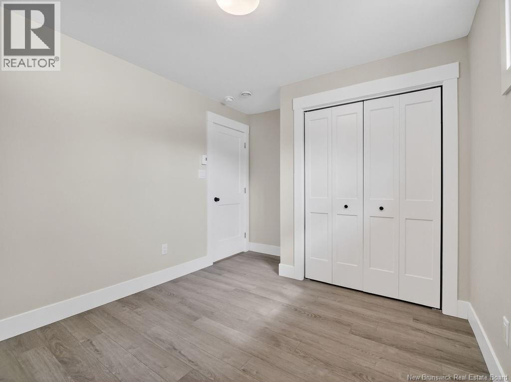 88 MacIntosh Boulevard - 40