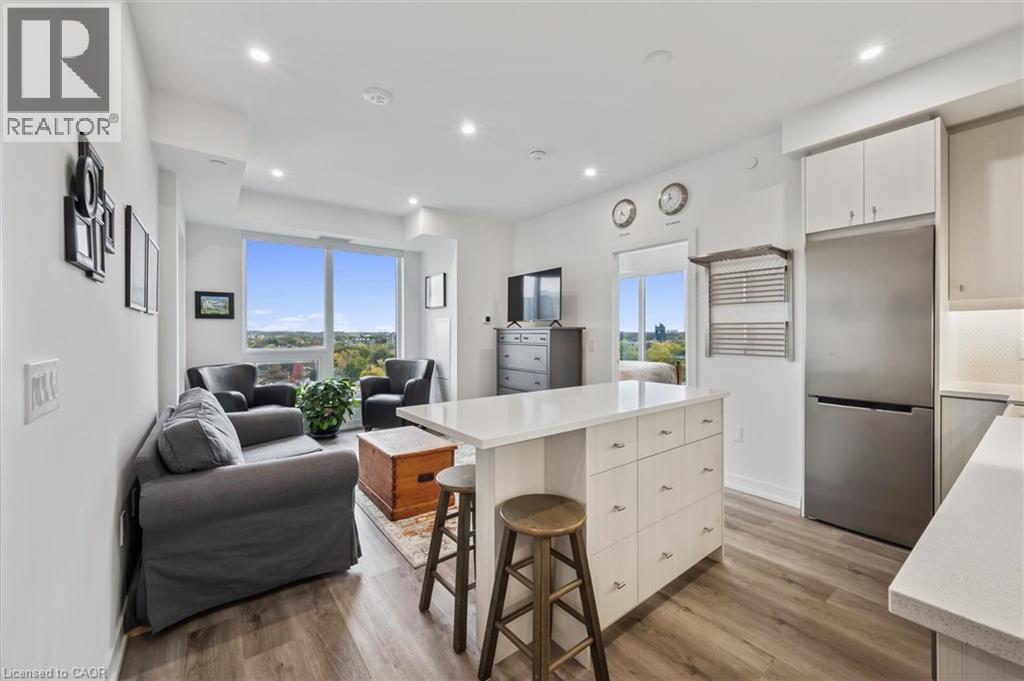 15 WELLINGTON Street S Unit# 909