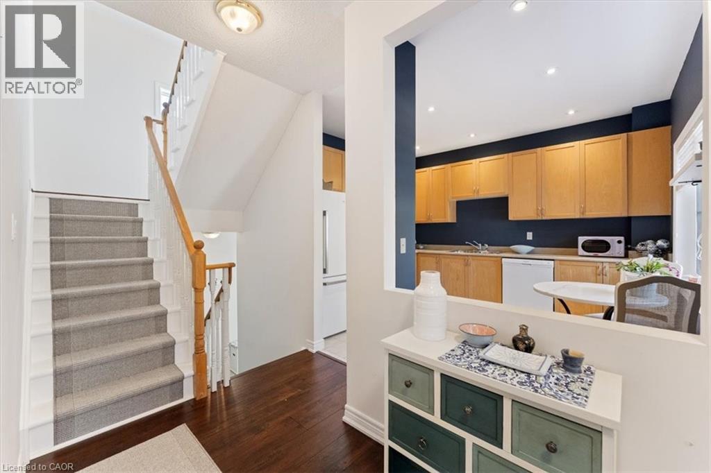 #6 100 BEDDOE Drive - 11