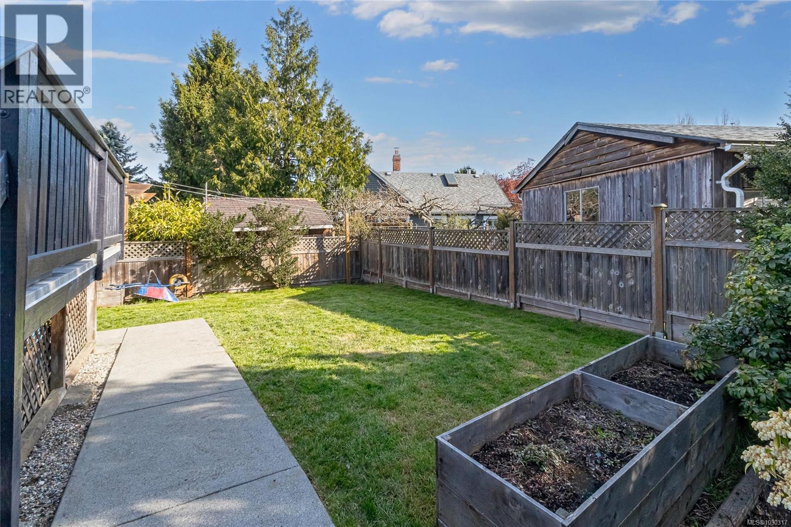 815 HEREWARD RD - 30