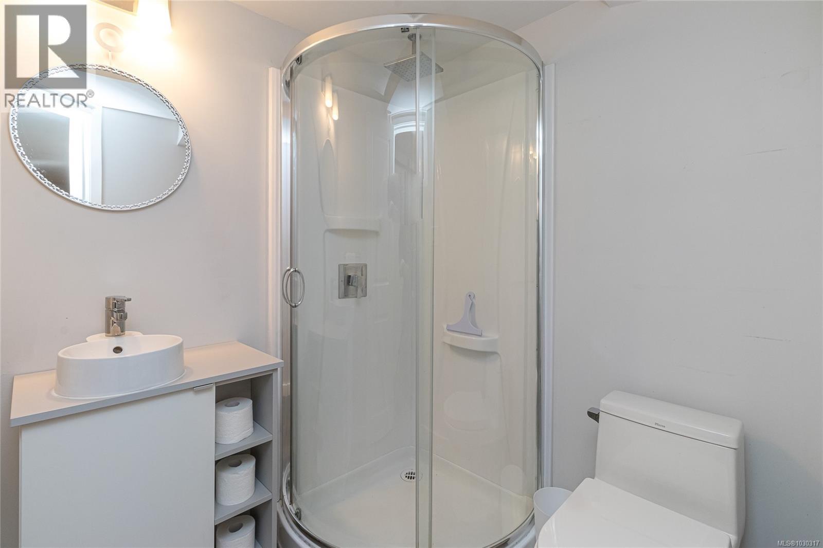 815 HEREWARD RD - 43