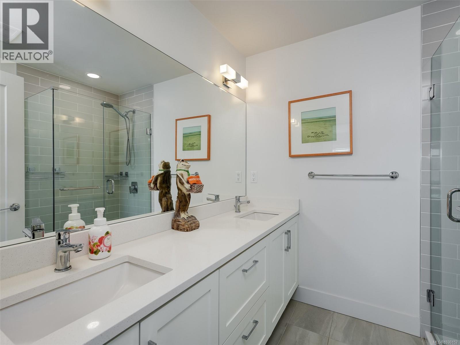 12 370 Latoria Blvd, Colwood