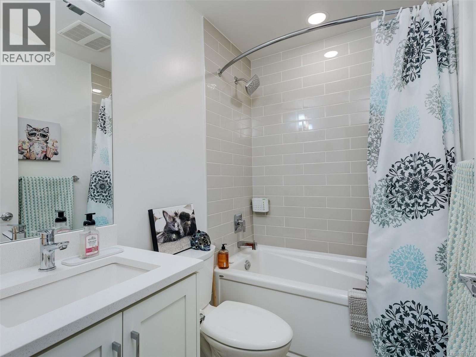 12 370 Latoria Blvd, Colwood