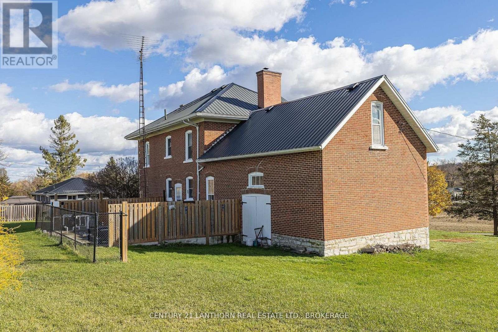 530 MAIN STREET - 31