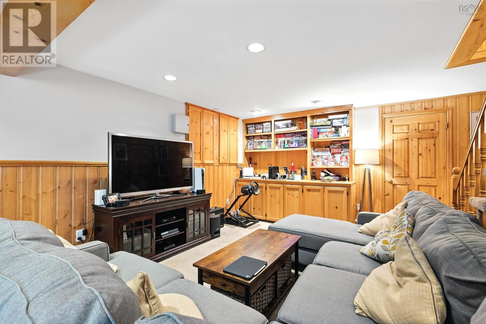 Property 21 of 49 of 39 Cedar Drive