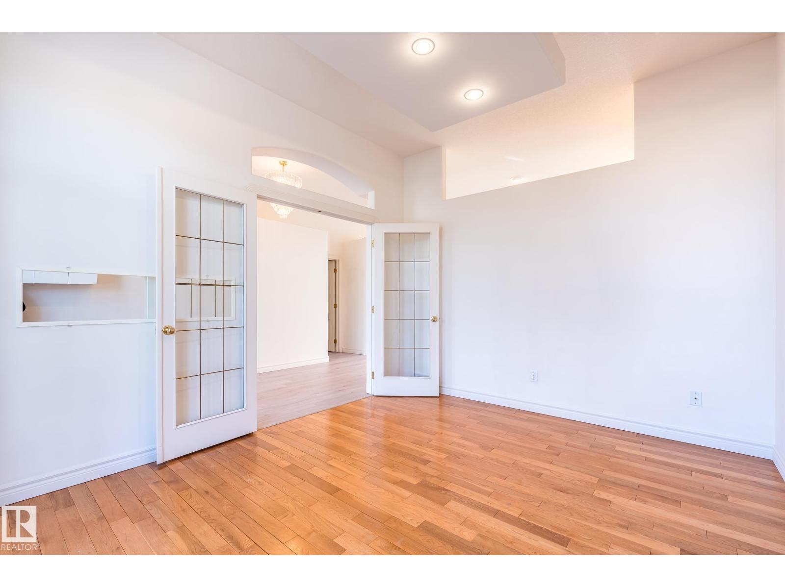 189 BLACKBURN DR W SW, Edmonton