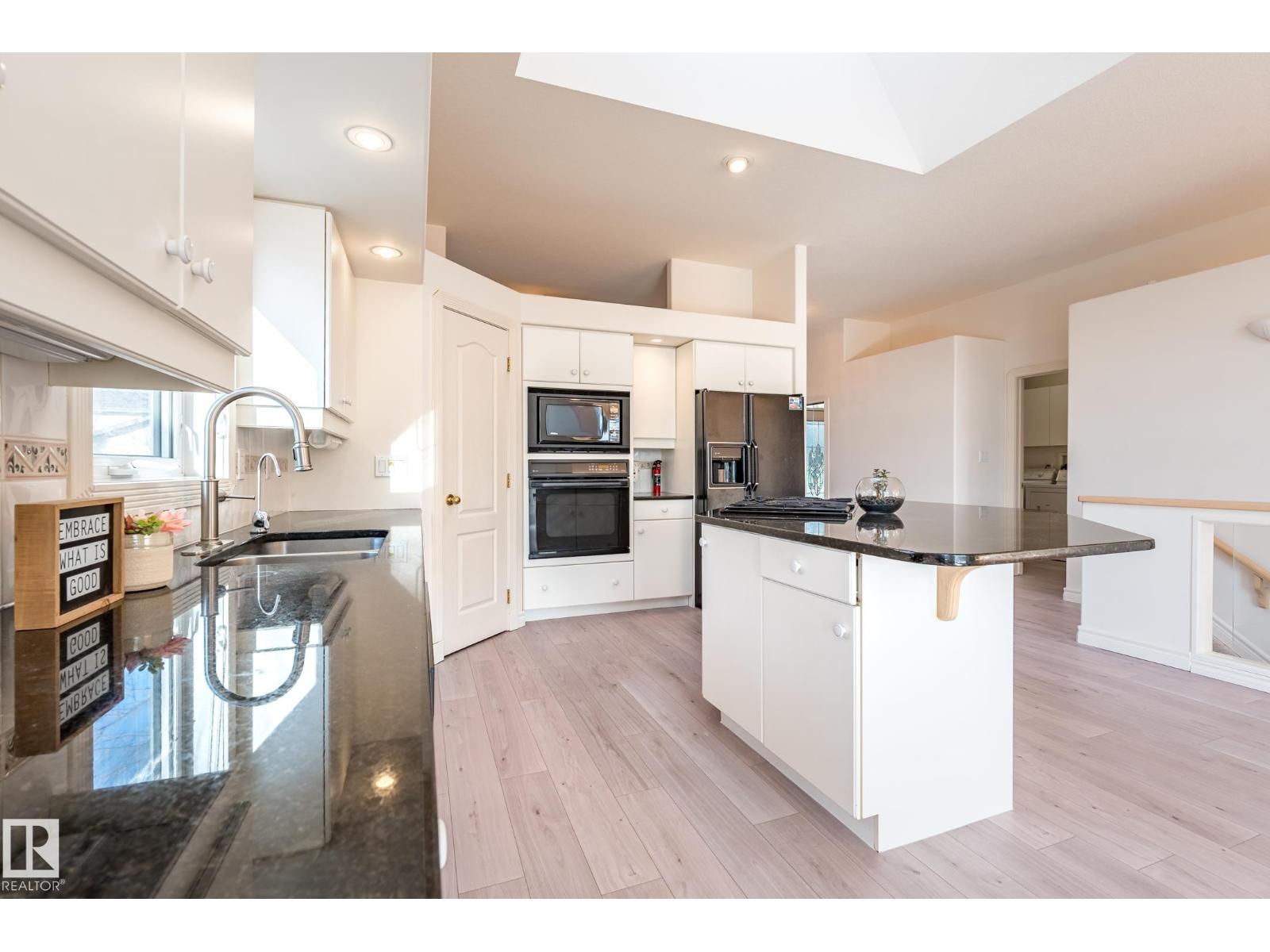 189 BLACKBURN DR W SW, Edmonton