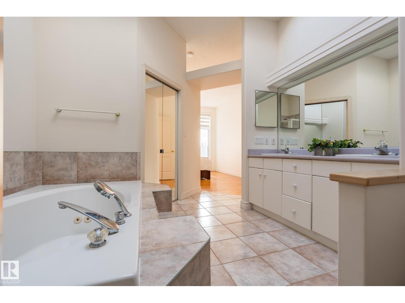 189 BLACKBURN DR W SW, Edmonton