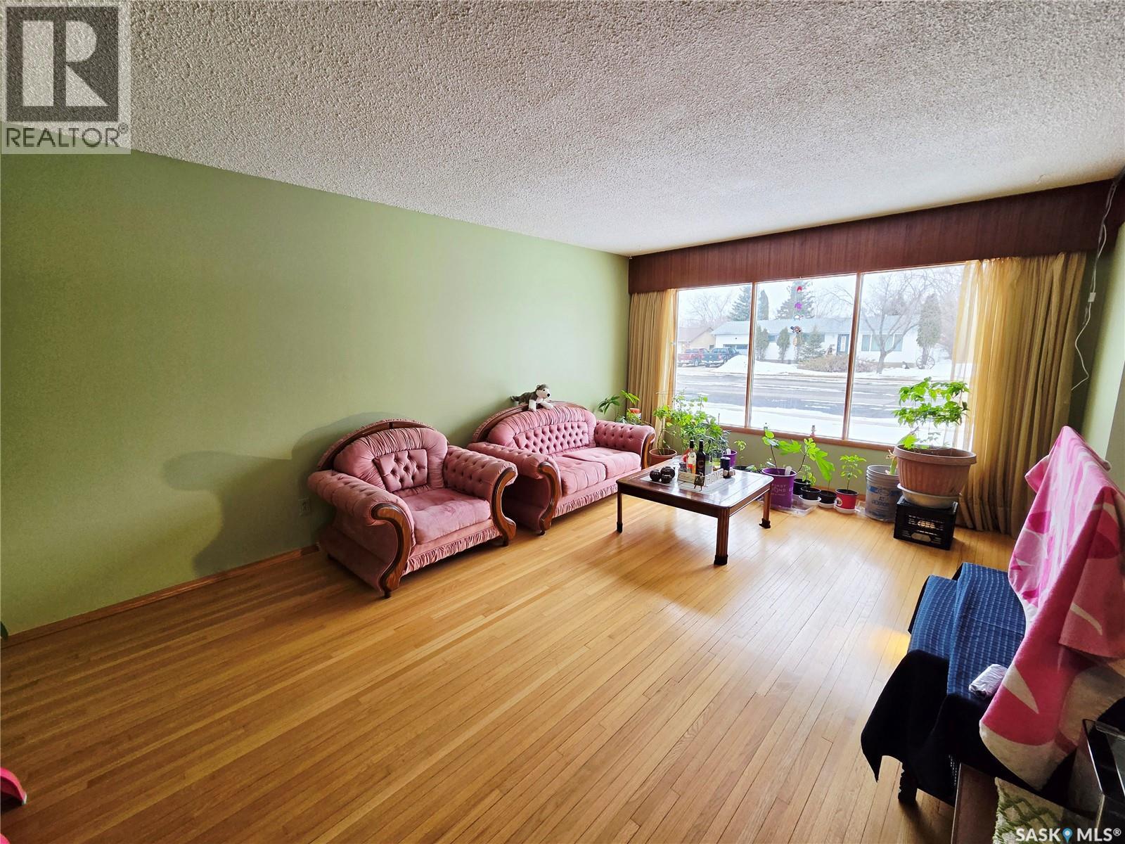 1147 Broadview ROAD - photo 3