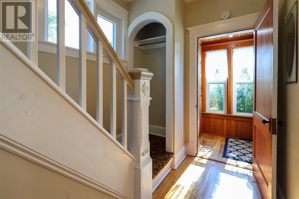 250-252 CENTRAL STREET - 36