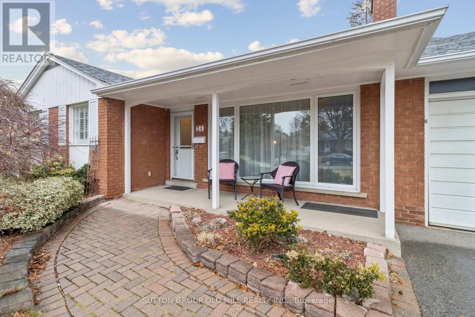 24 TETTENHALL ROAD - 2