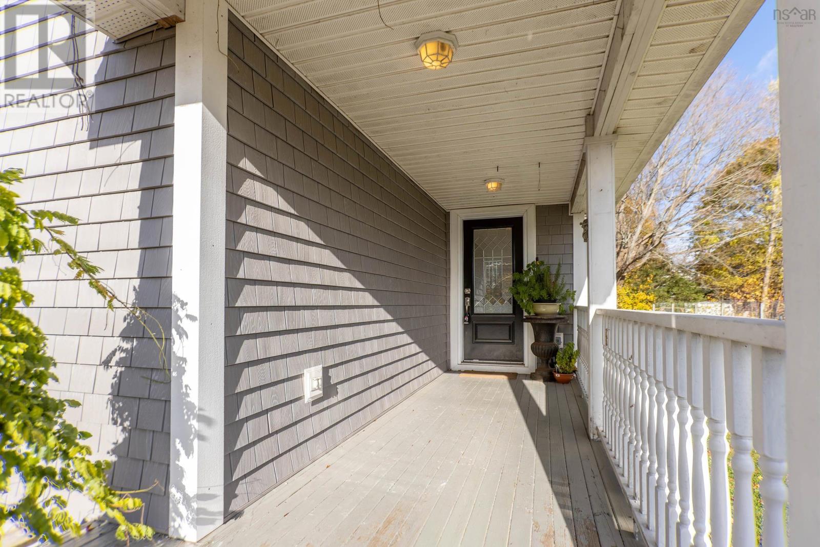 Property 20 of 50 of 124 Church Street