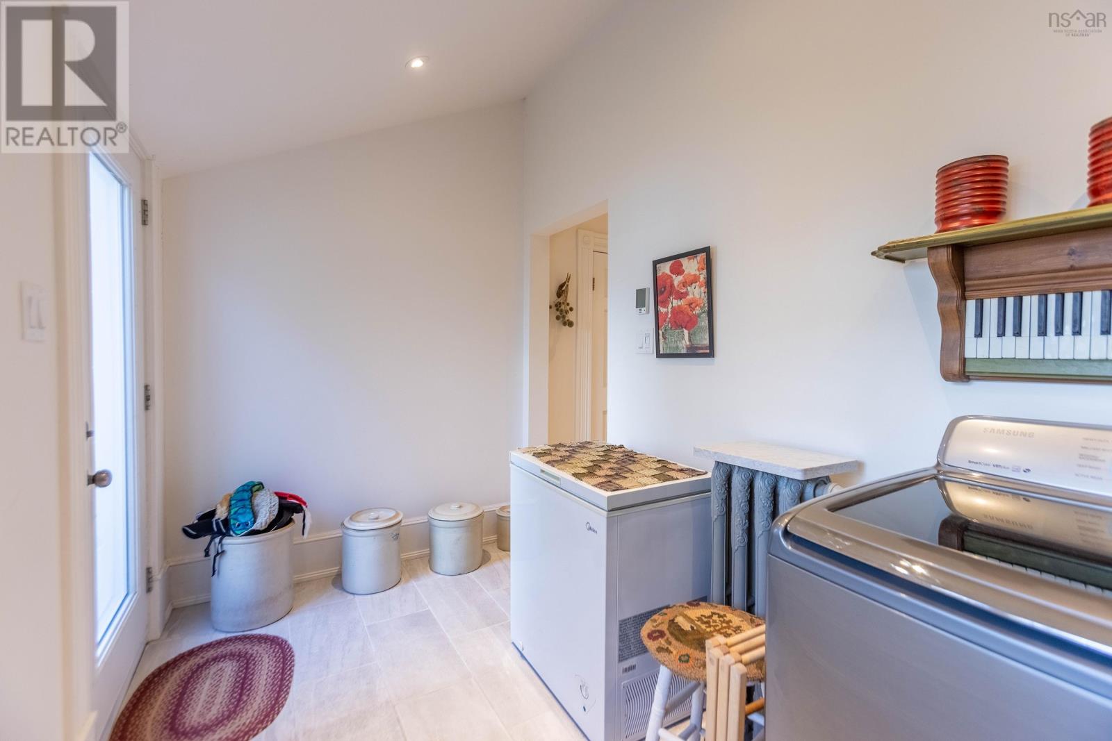 Property 16 of 50 of 124 Church Street