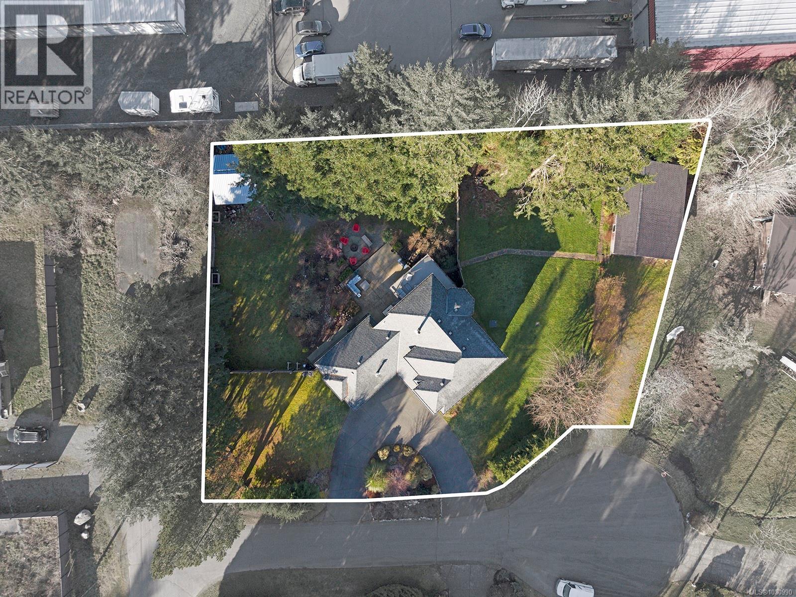 1669 Essex Pl, Comox