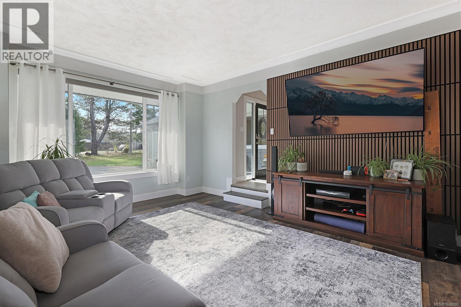 1669 Essex Pl, Comox