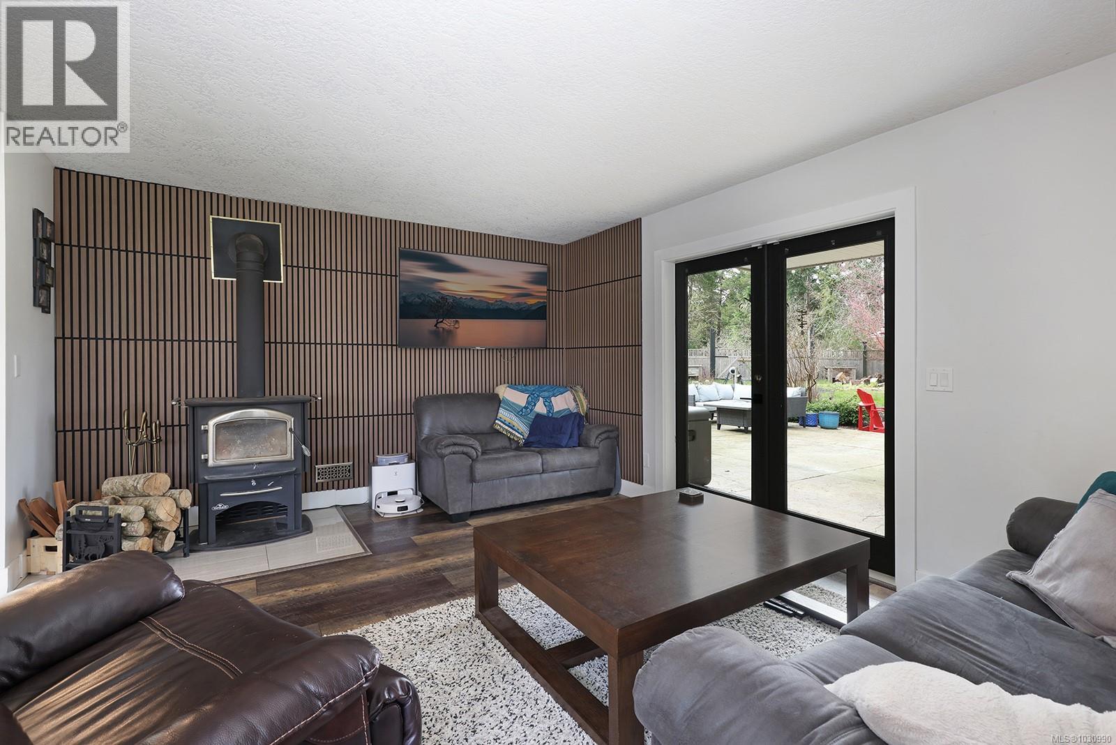 1669 Essex Pl, Comox