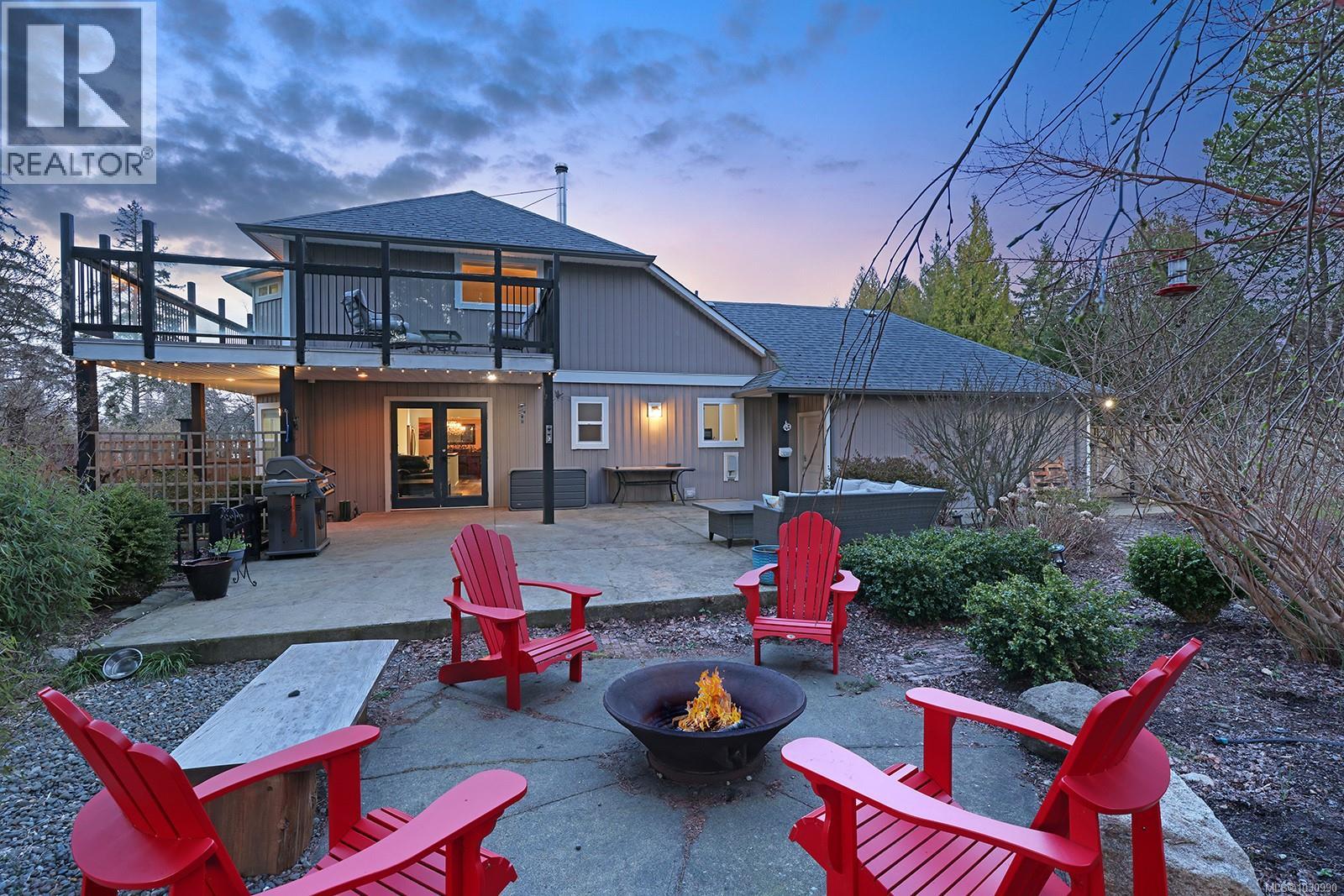 1669 Essex Pl, Comox