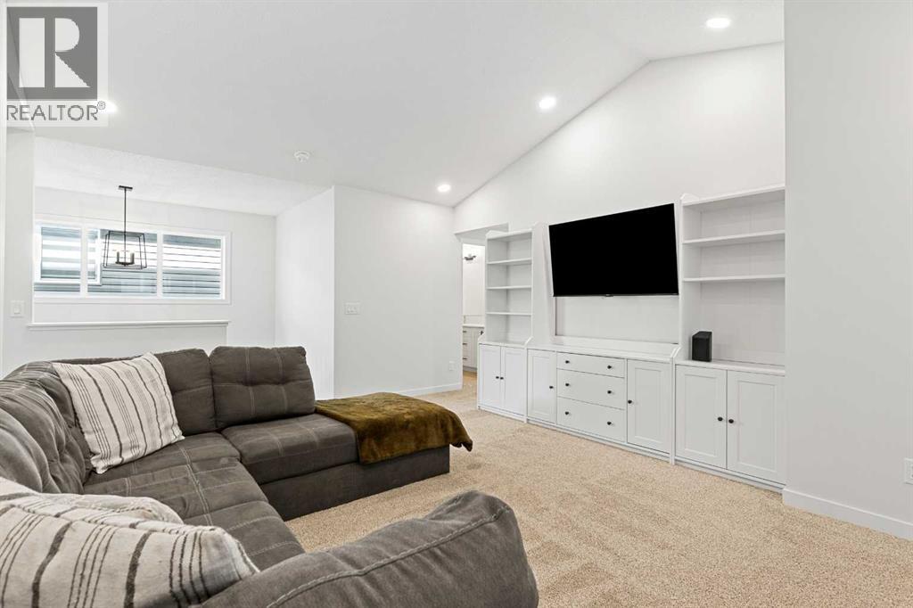 211 Mustang Street, Cochrane