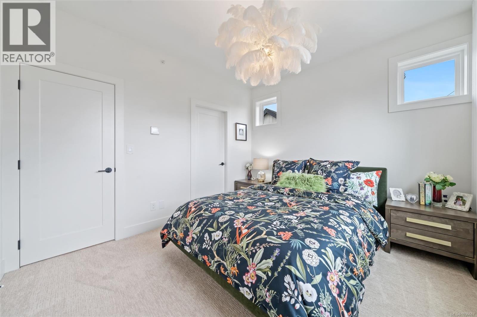 #16 10145 FIFTH ST - 21