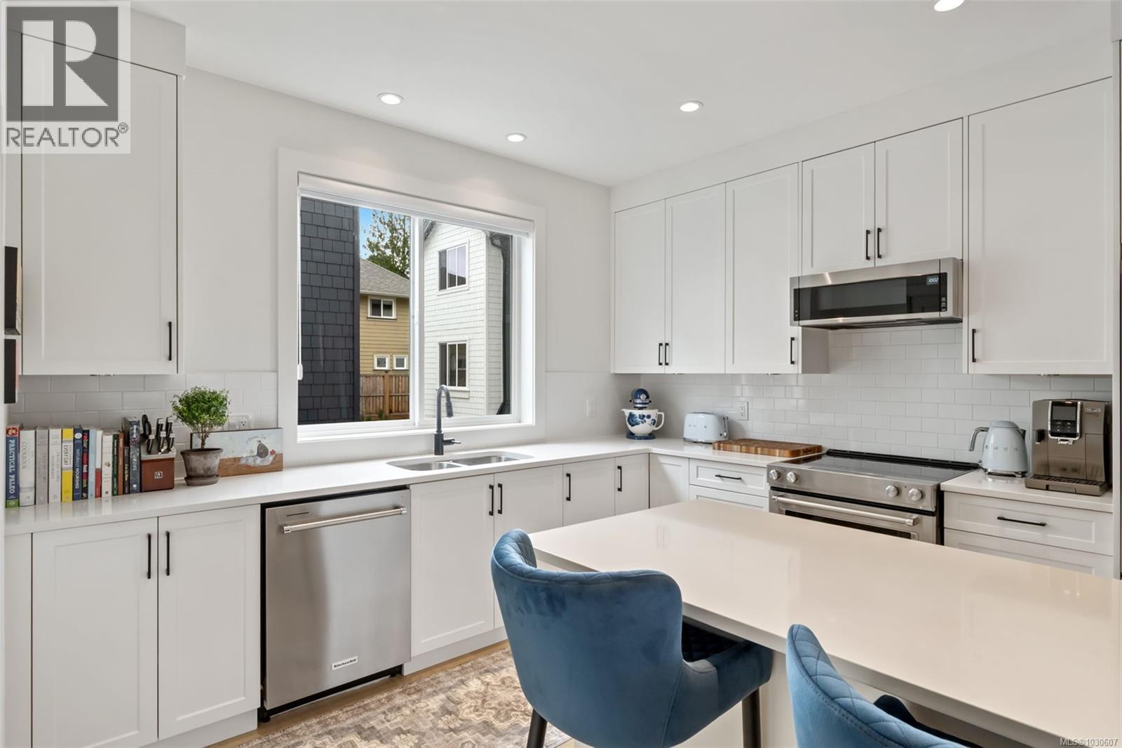 #16 10145 FIFTH ST - 8