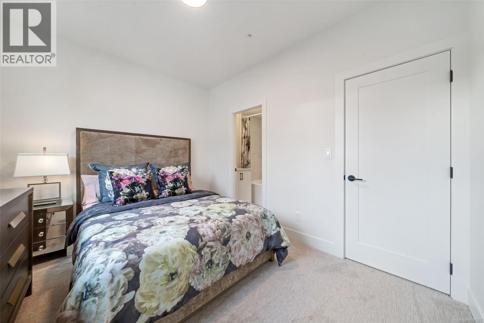 #16 10145 FIFTH ST - 24