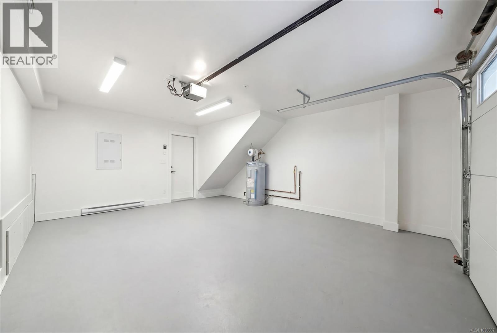 #16 10145 FIFTH ST - 31