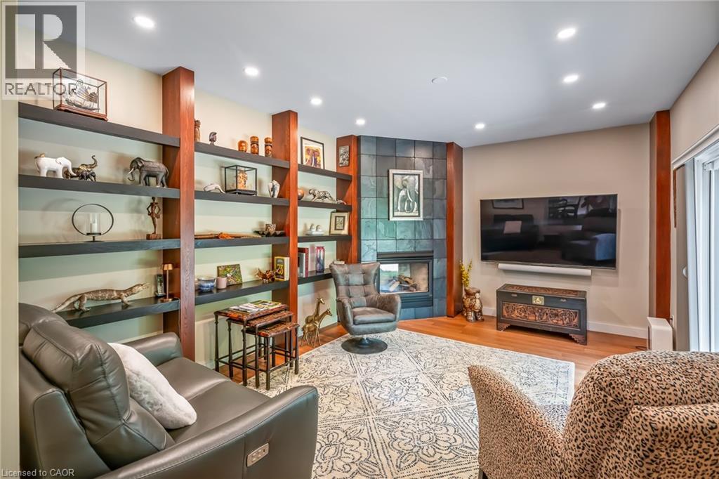 13 OAK DRIVE - 20