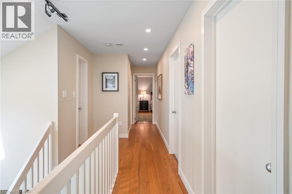 13 OAK DRIVE - 24