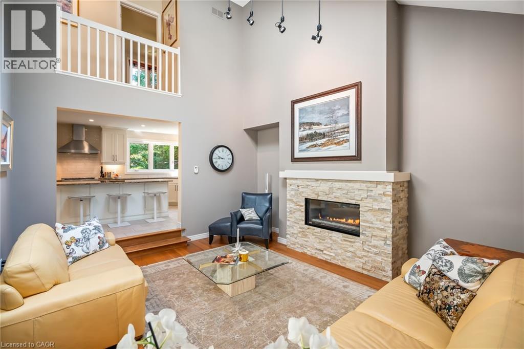 13 OAK DRIVE - 10