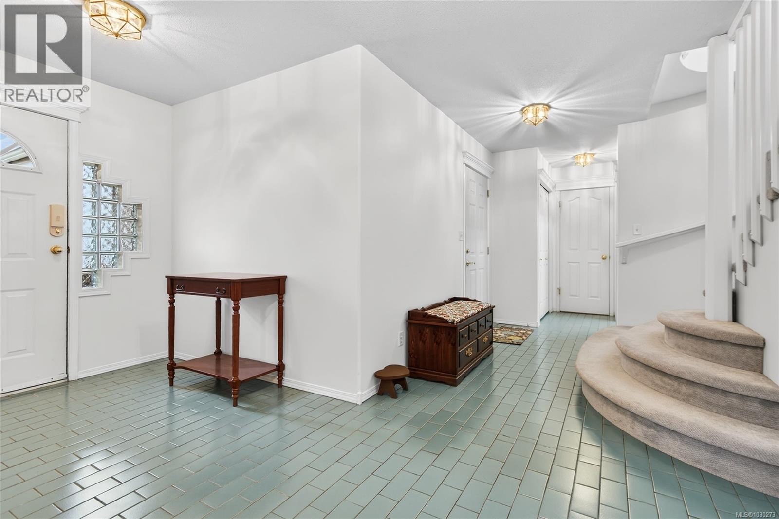 132 STAFFORD AVE - 10