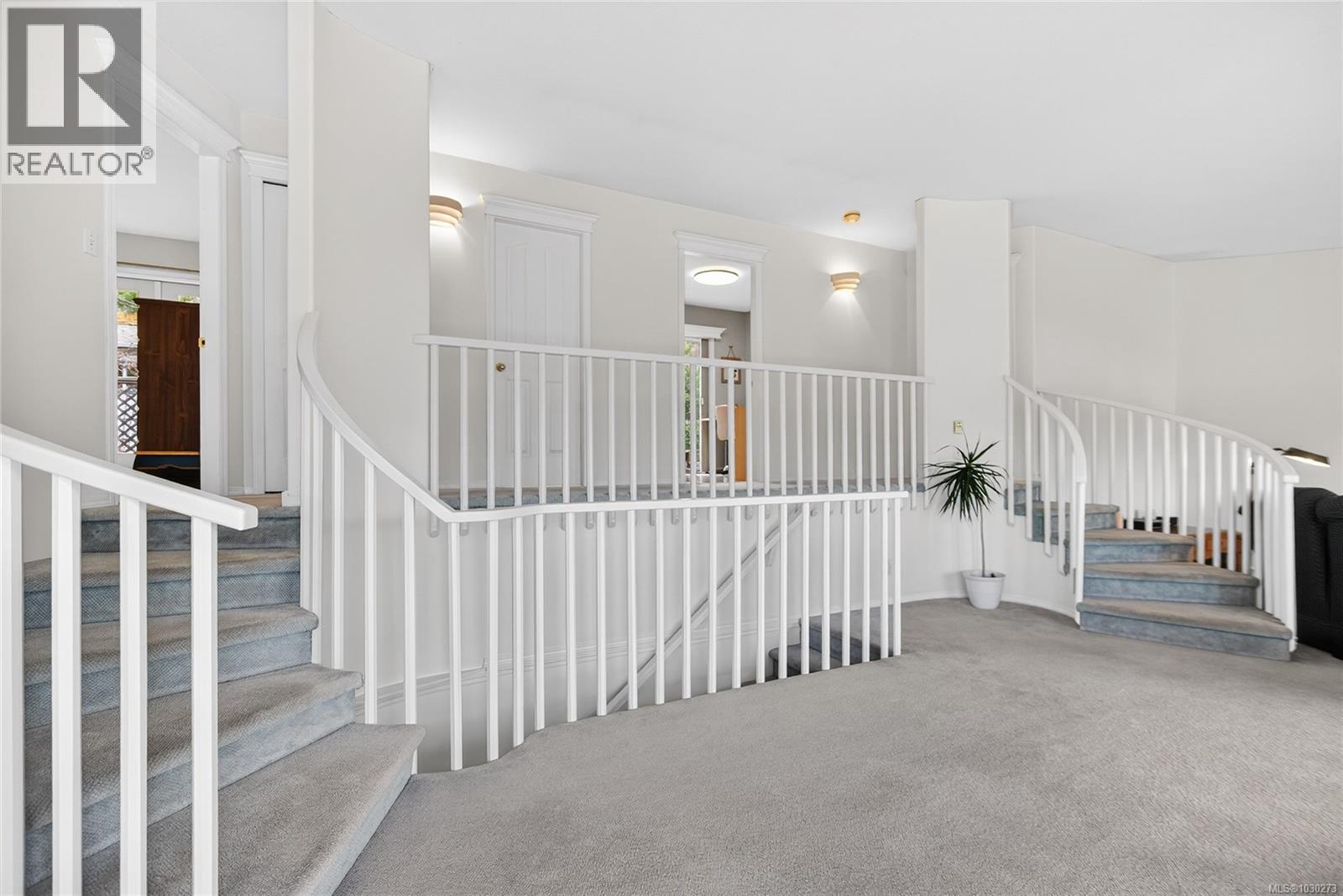 132 STAFFORD AVE - 17