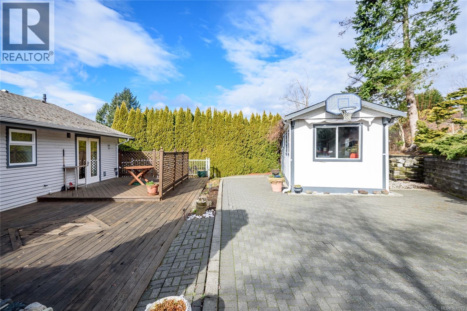 132 STAFFORD AVE - 68