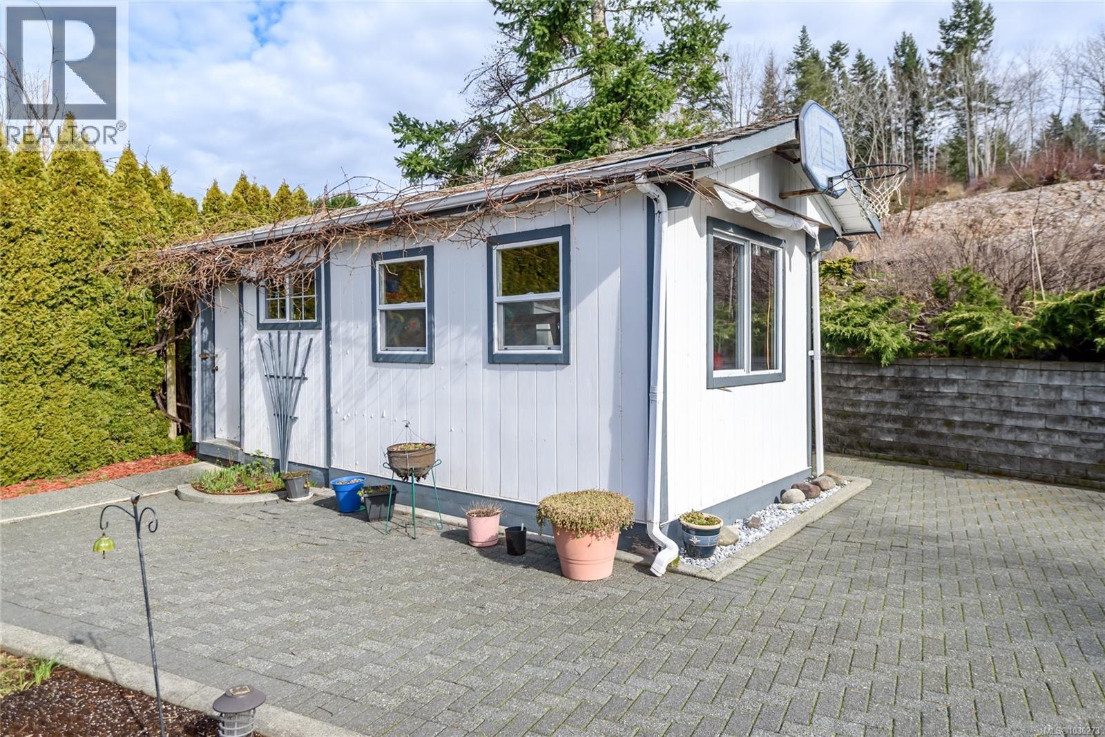 132 STAFFORD AVE - 70