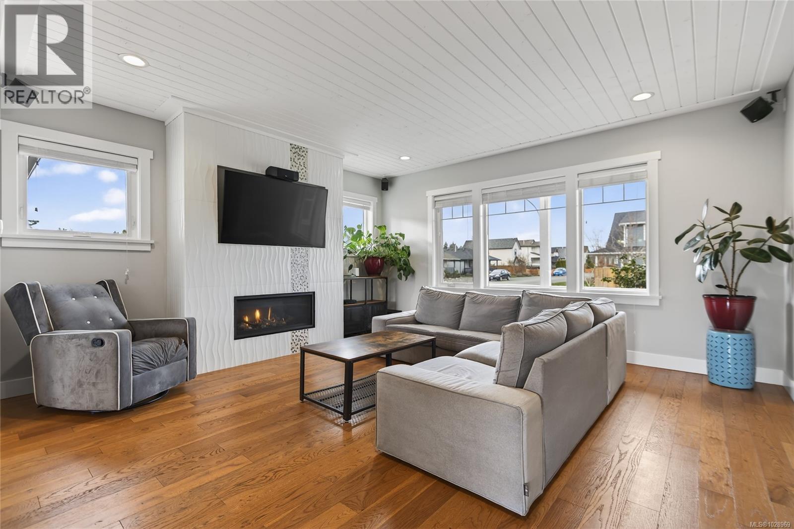 #A&B 2899 PENRITH AVE - 12