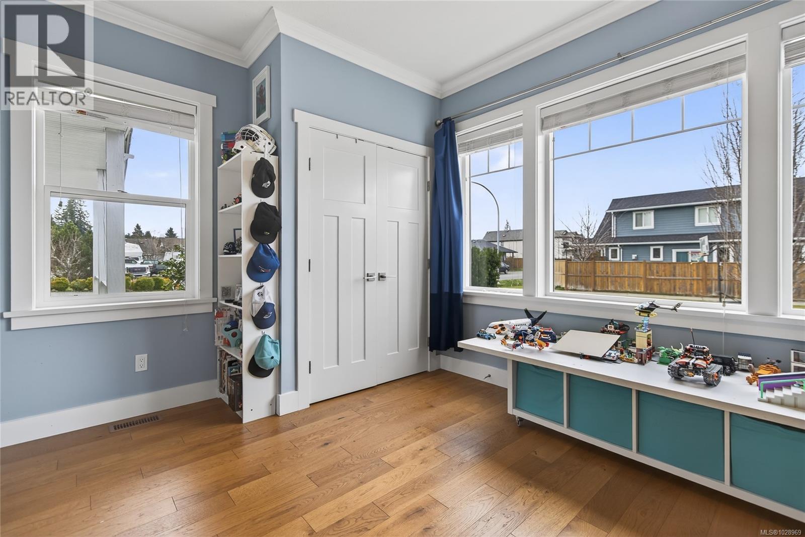 #A&B 2899 PENRITH AVE - 30