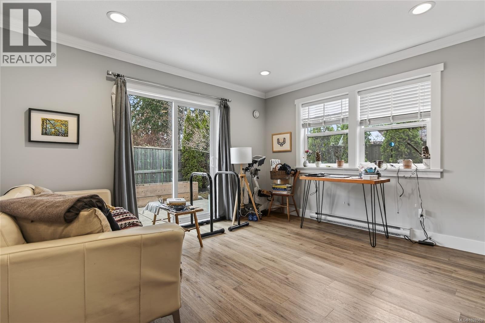 #A&B 2899 PENRITH AVE - 44