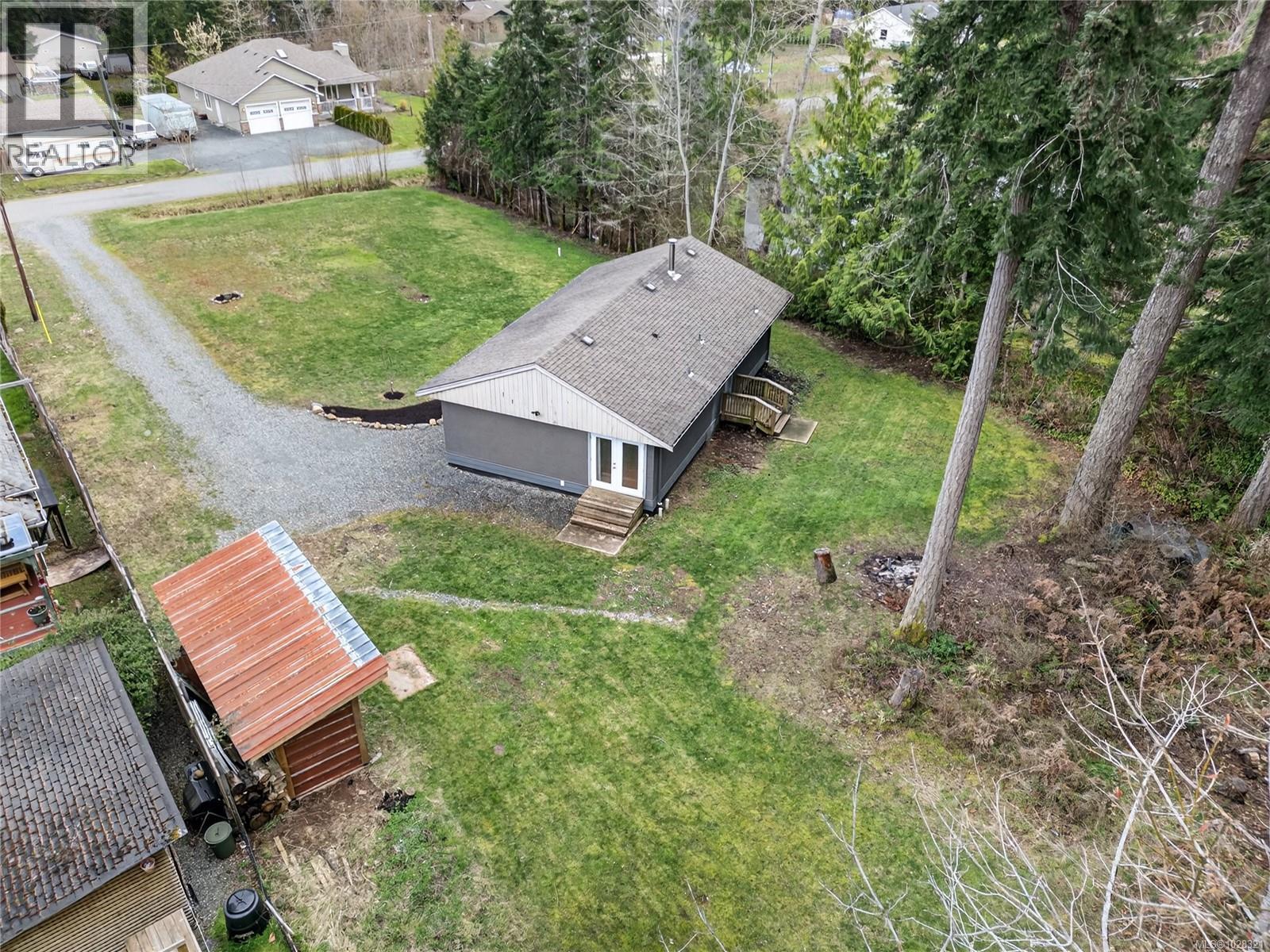 6565 Mystery Beach Rd - 11