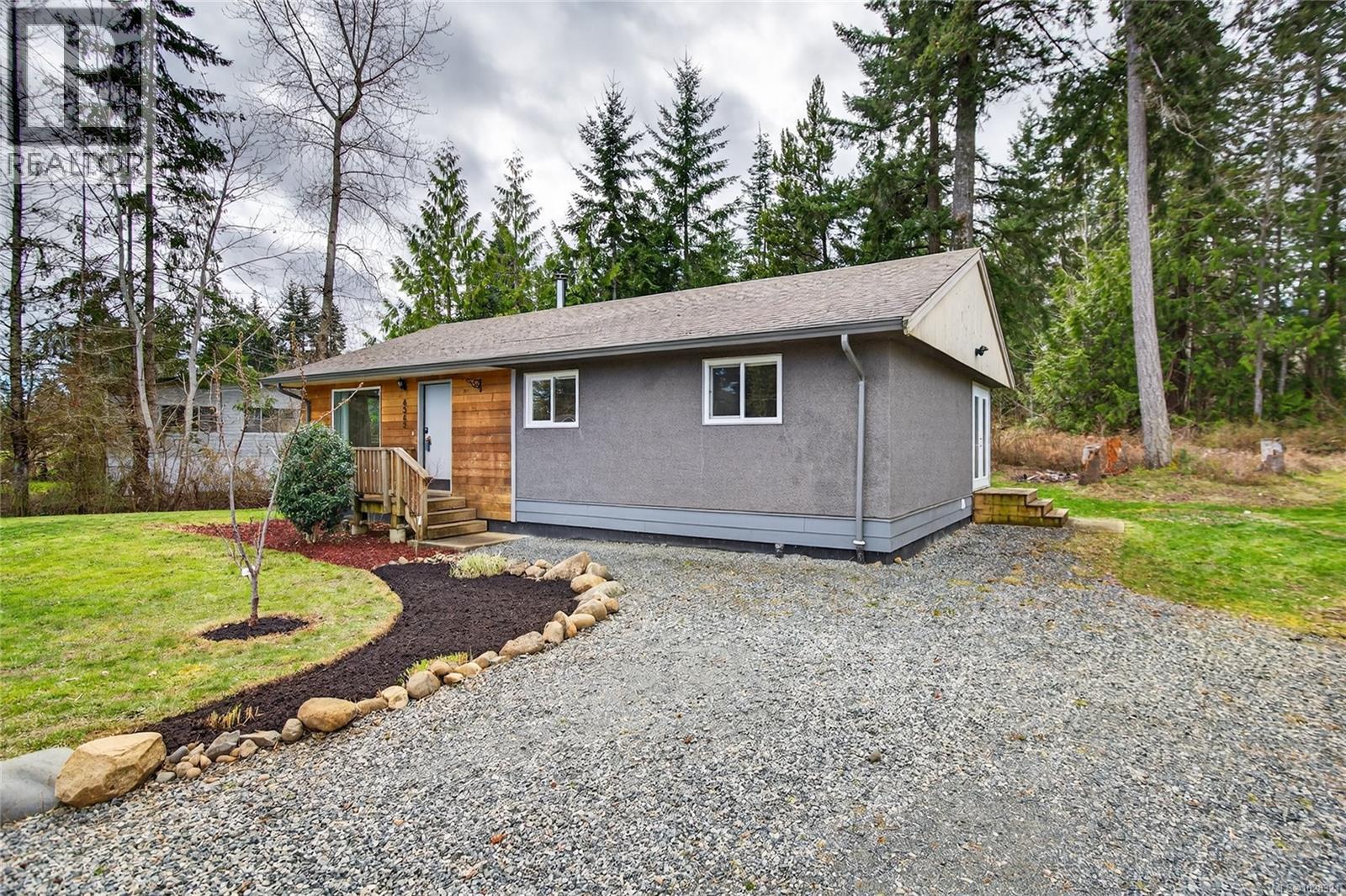 6565 Mystery Beach Rd - 67
