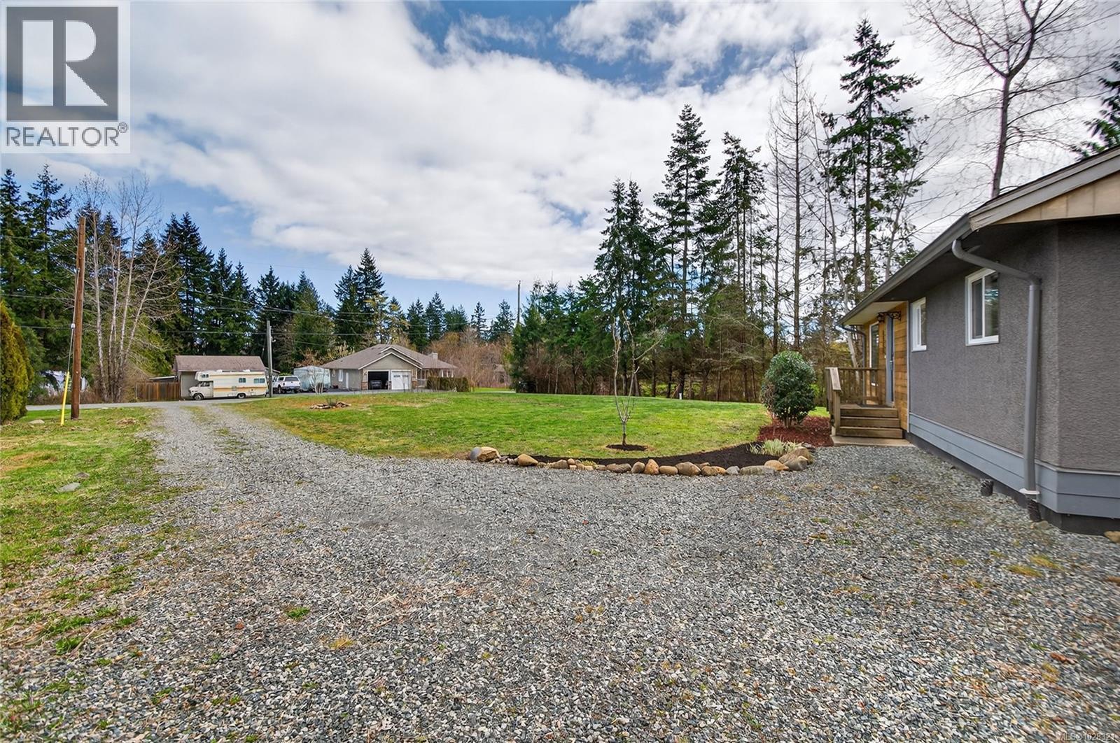 6565 Mystery Beach Rd - 68