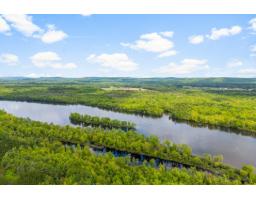701 Ch. Des Outaouais, L Ile Du Grand Calumet, QC J0X1J0 Photo 14