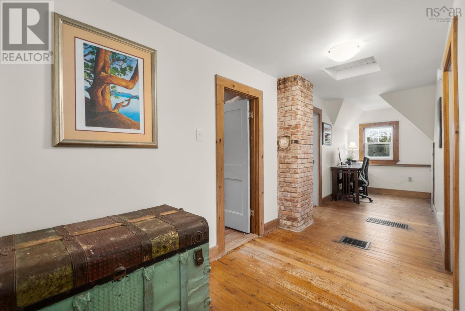 Property 21 of 37 of 41 School Street