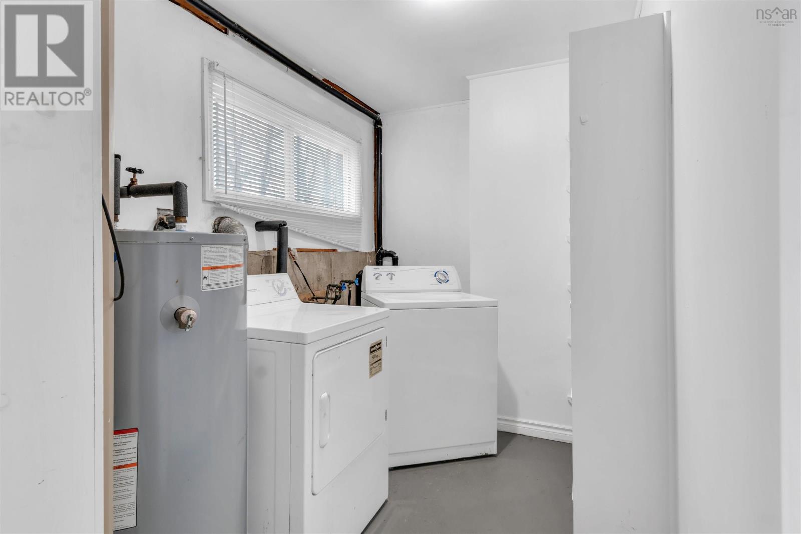 Property 6 of 34 of 669 Portland Street