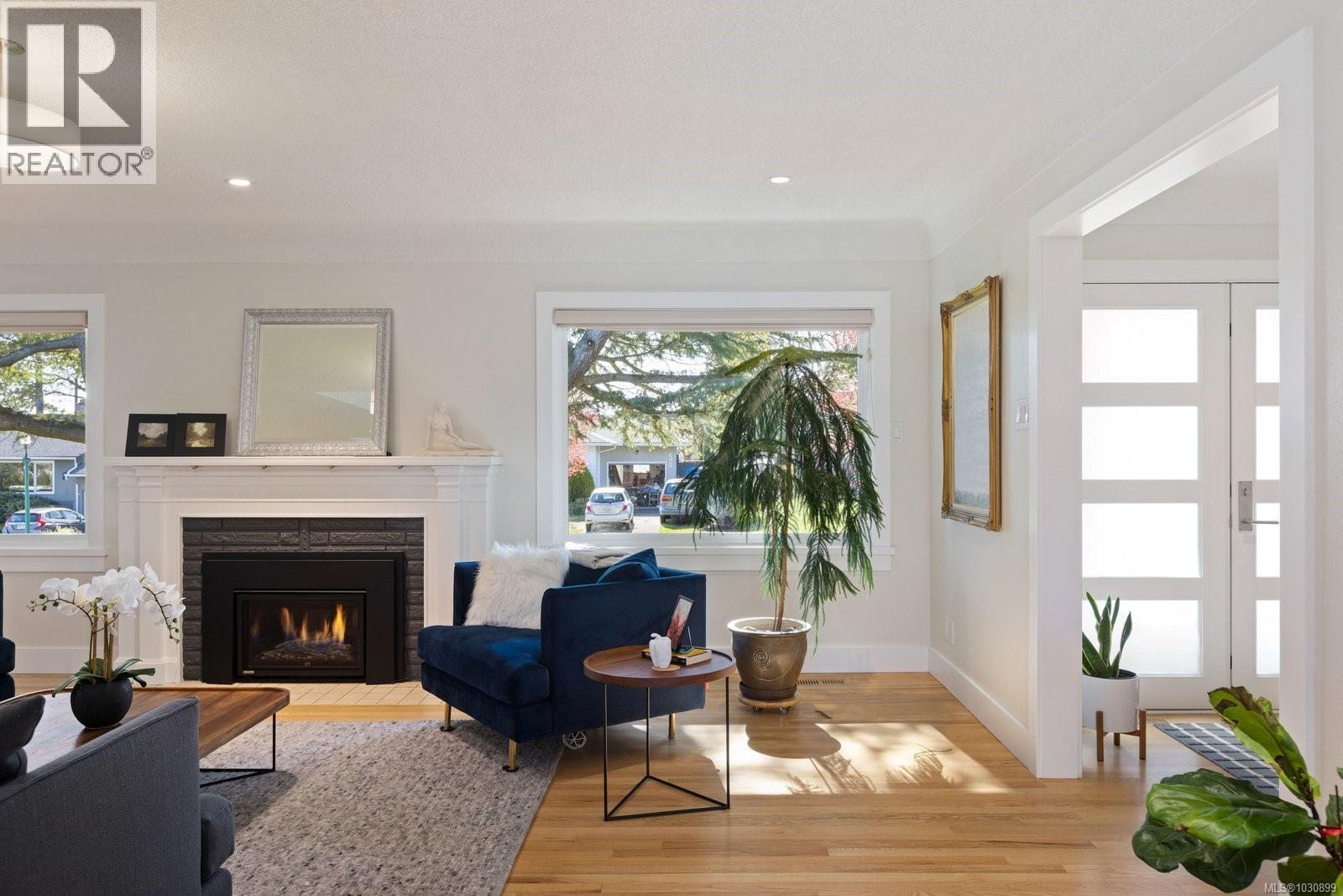  2700 Dorset Road, Oak Bay