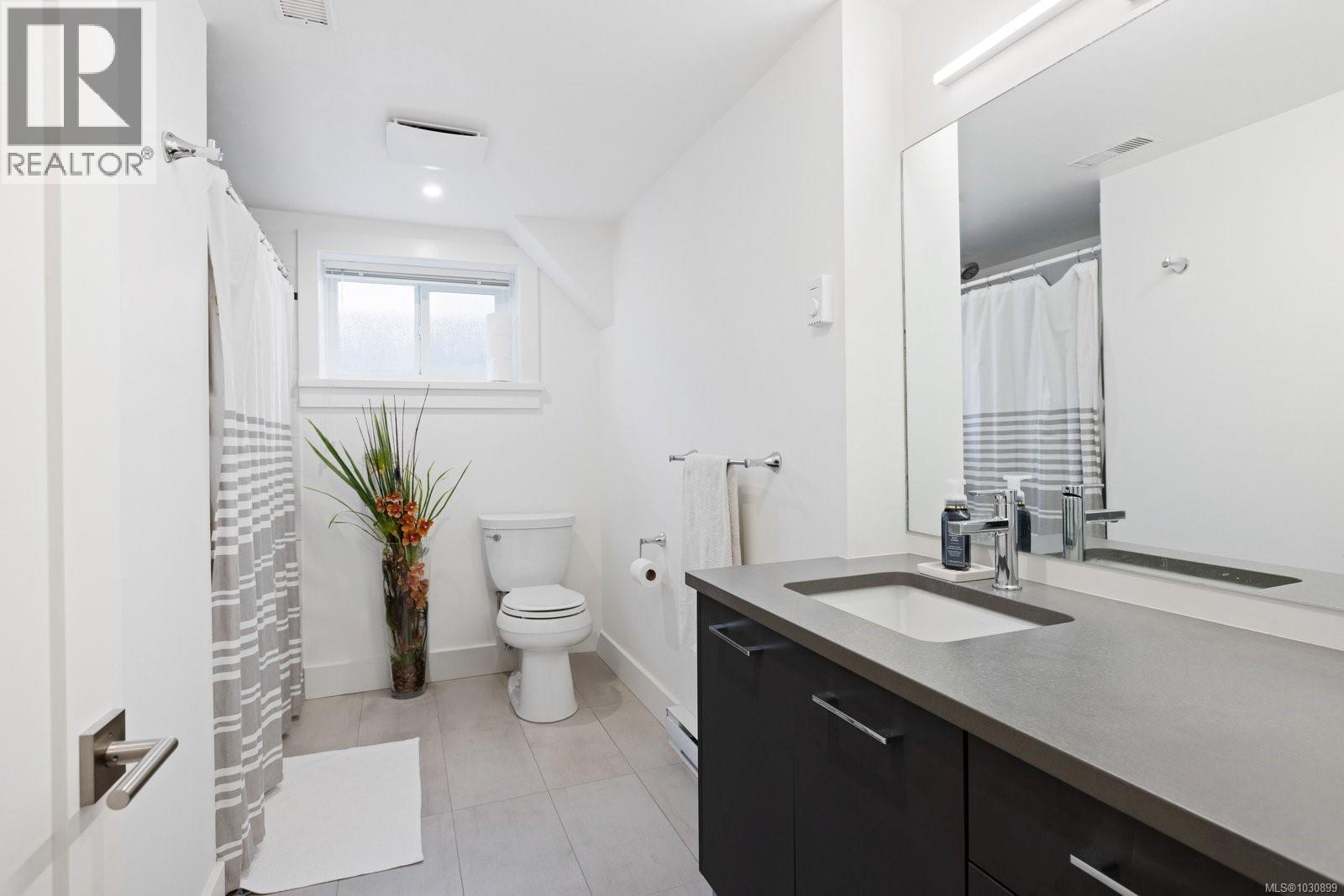  2700 Dorset Road, Oak Bay