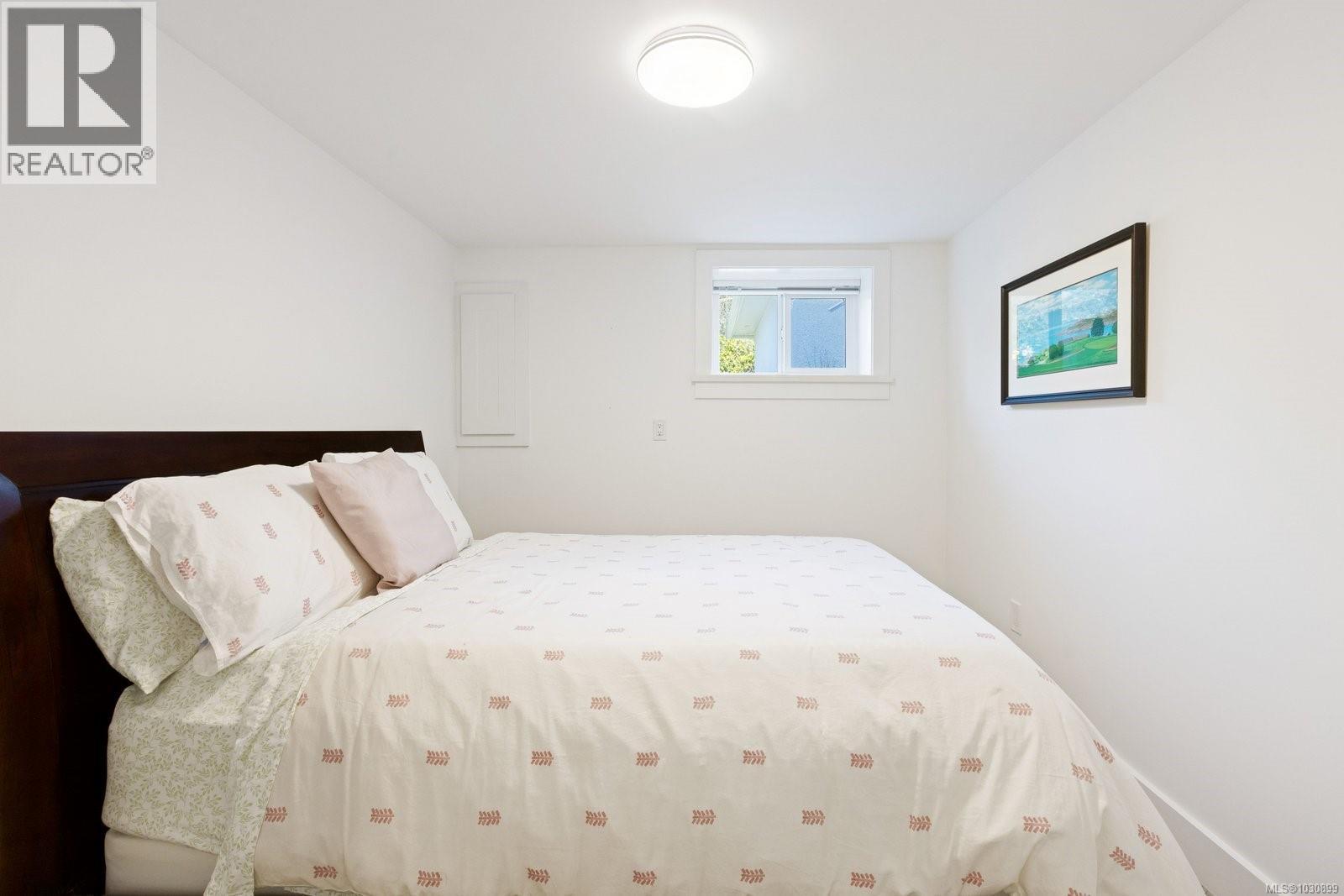  2700 Dorset Road, Oak Bay