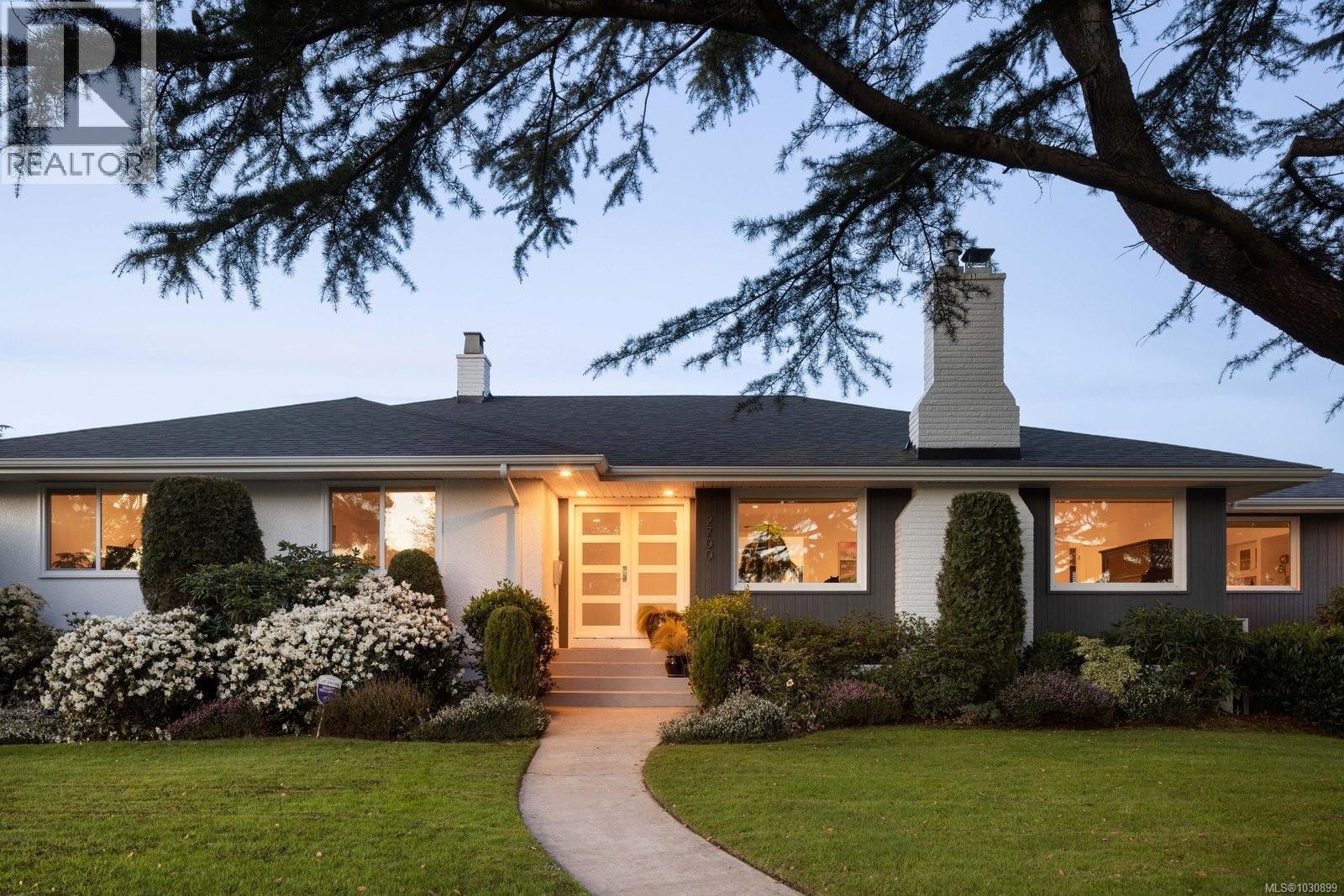  2700 Dorset Road, Oak Bay