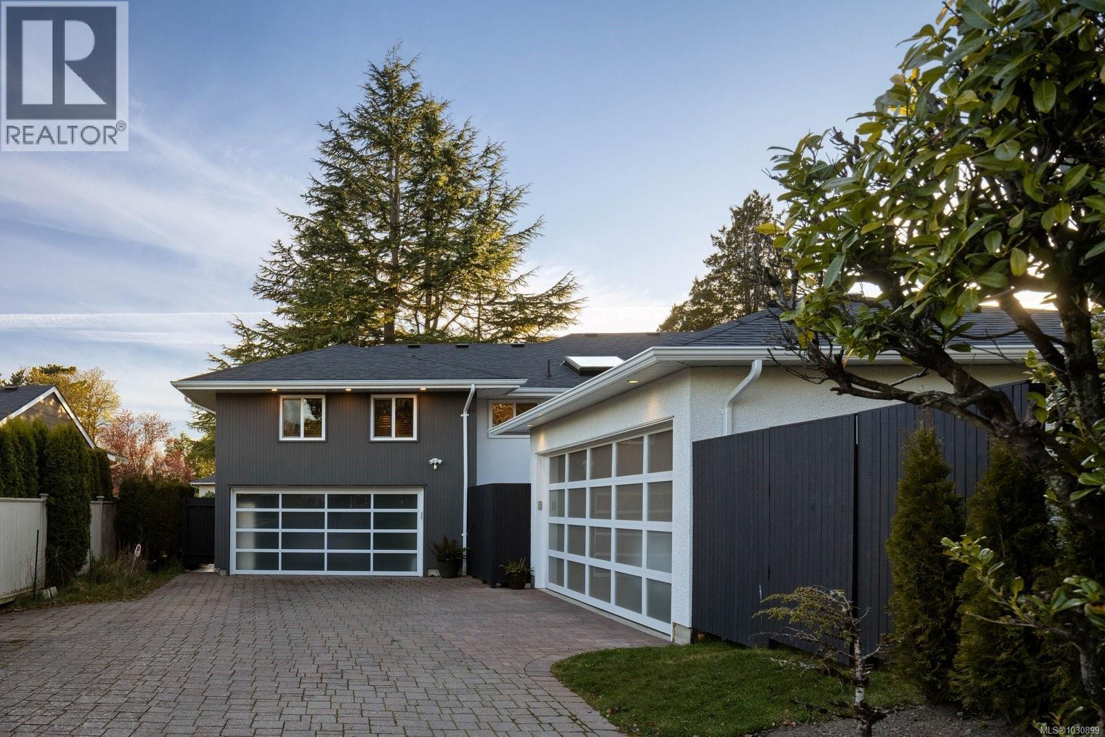  2700 Dorset Road, Oak Bay