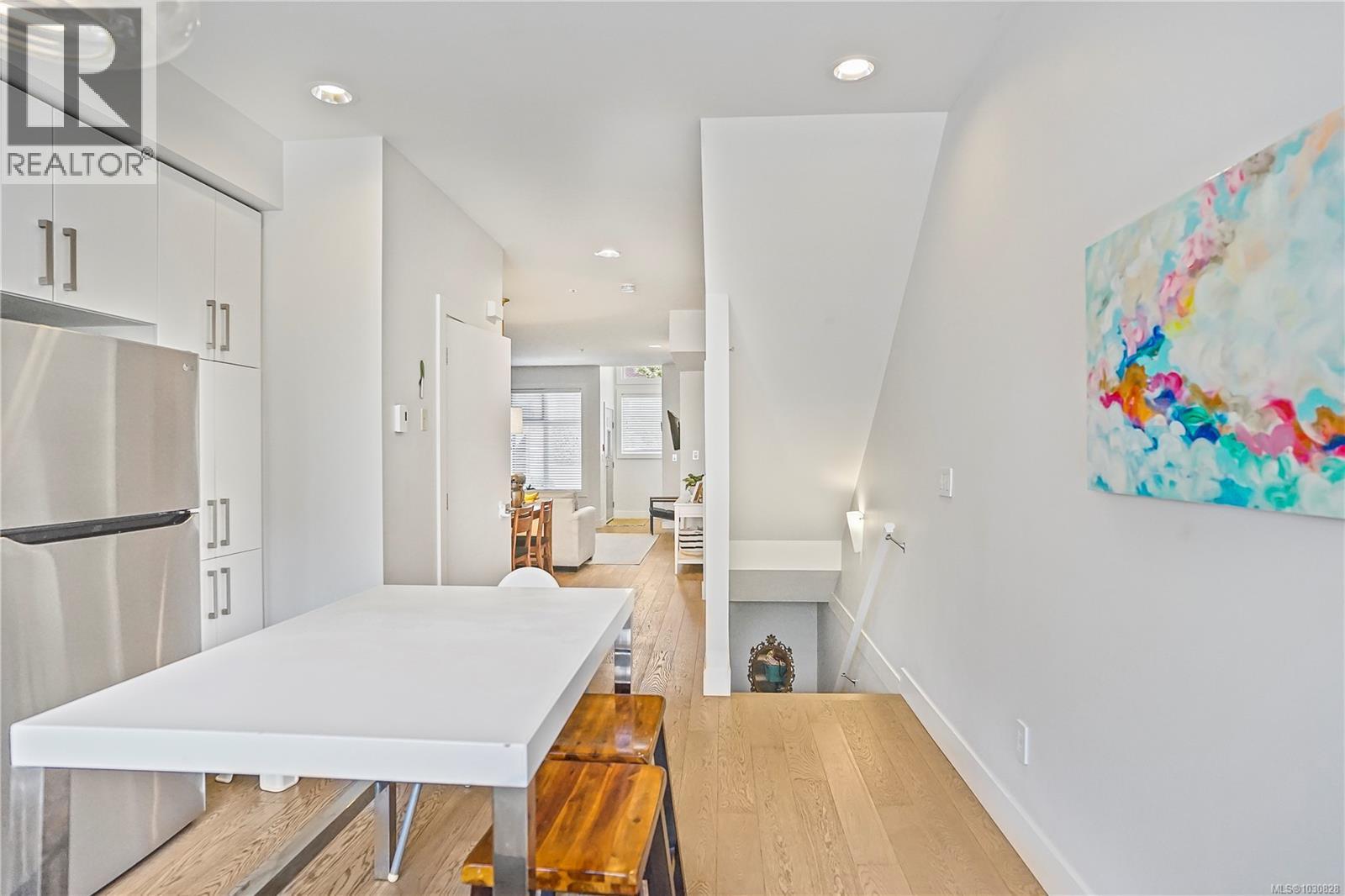 21 60 Dallas Road, Victoria