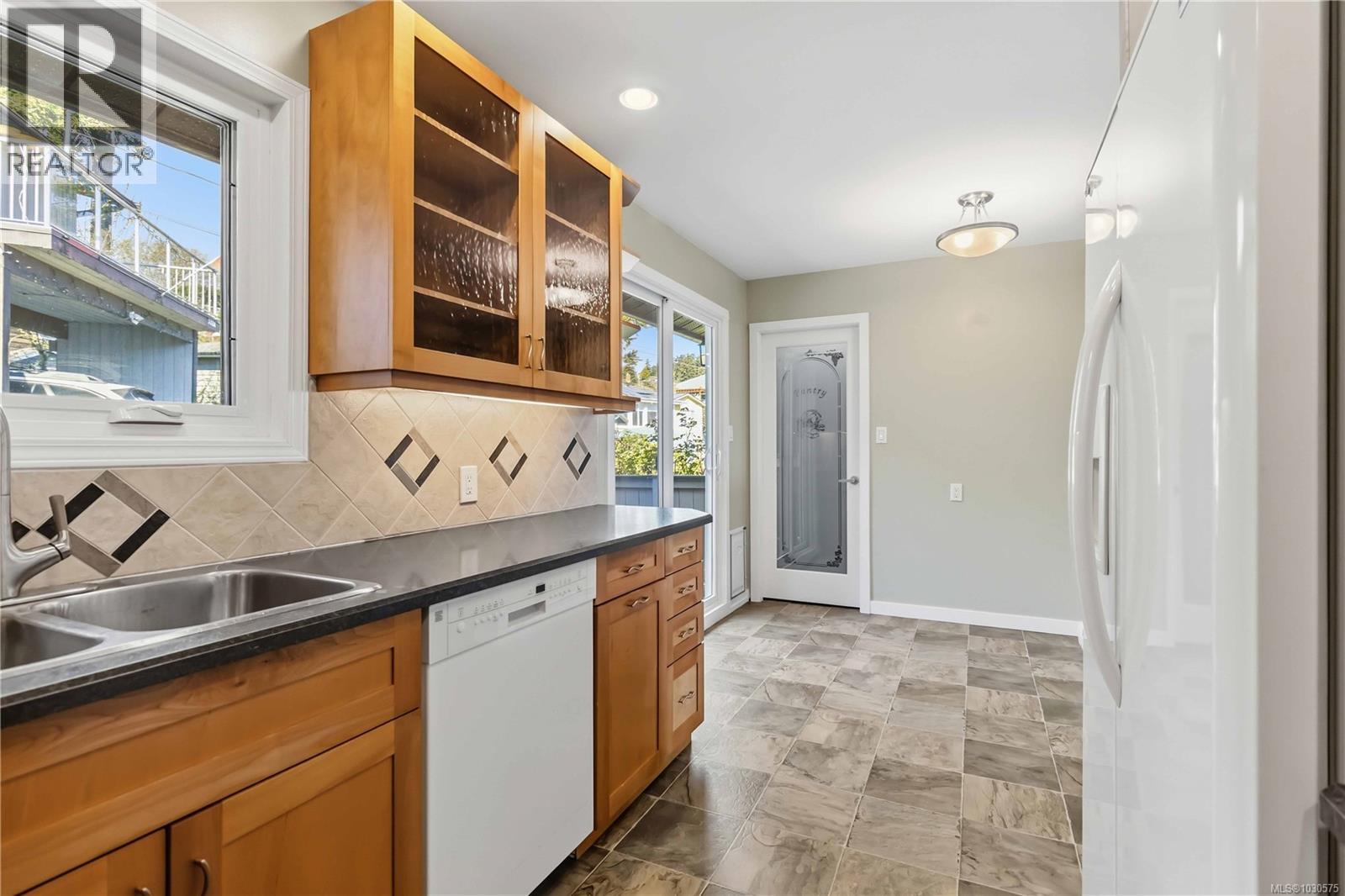 3317 Joanne Pl, Colwood